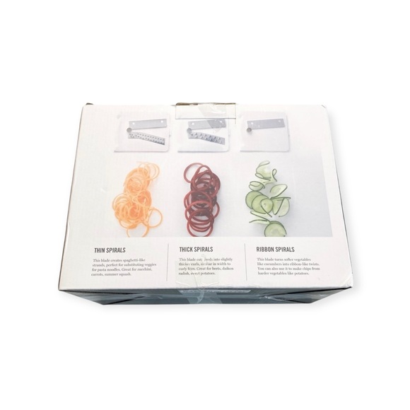 new Martha Stewart ☀︎︎ Veggie Table Spiralizer ☀︎︎ Raw Vegan Pasta Chef Tool ☀︎︎ - Picture 3 of 13
